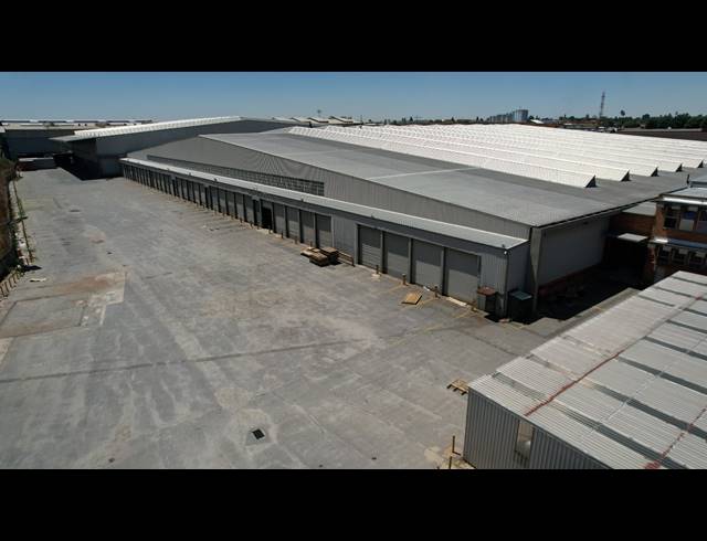 32,965M² WAREHOUSE TO LET IN ROODEKOP